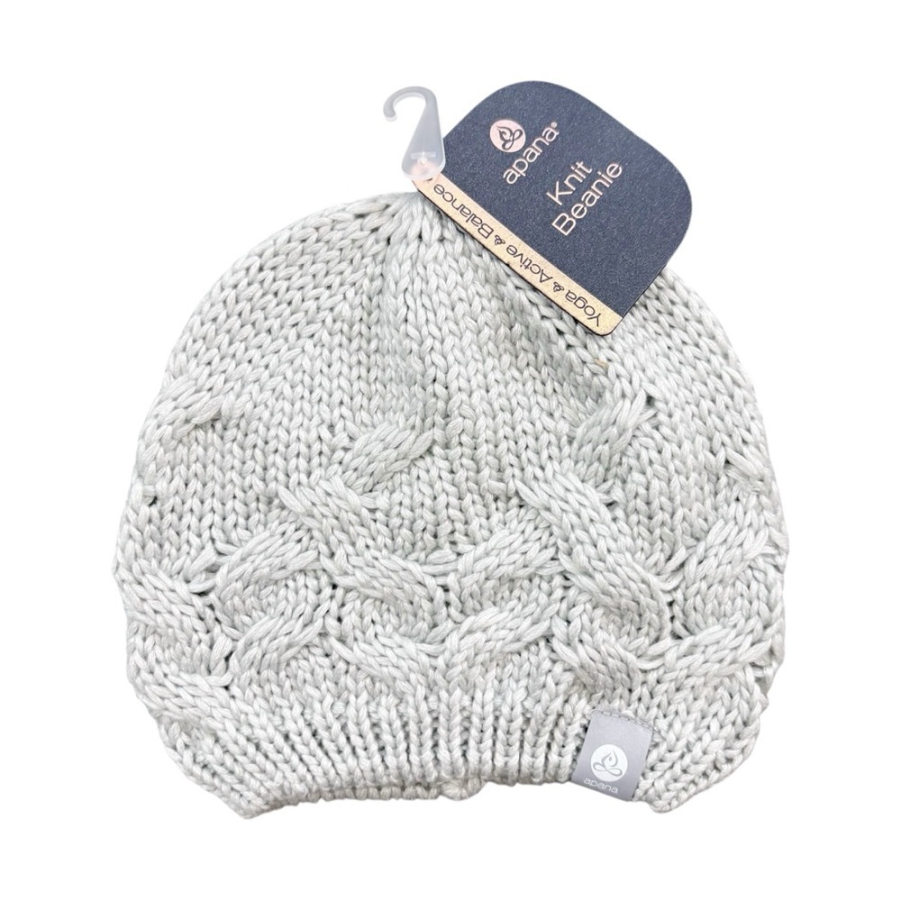 NWT Apana Cable Knit Beanie OSFM